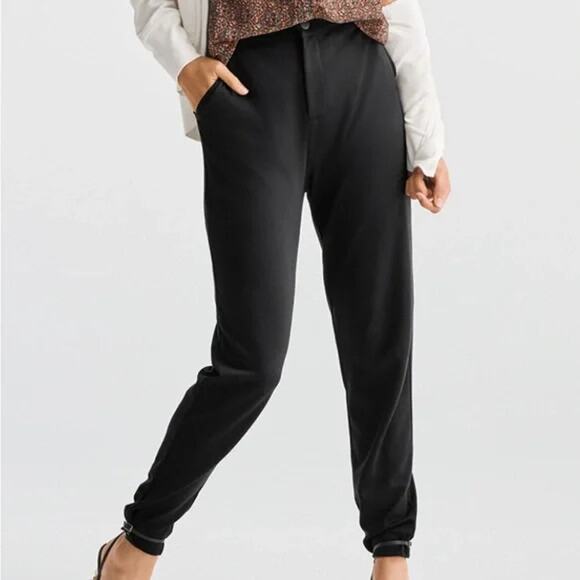 Cabi Size Medium Pogger Jogger Pants Black 6267 Stretch Soft - Picture 1 of 6